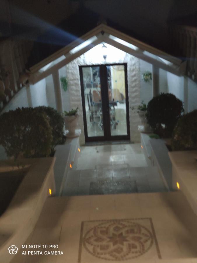 La Casa Delle Rose 1 Giba